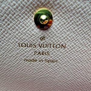 Long wallet monogram